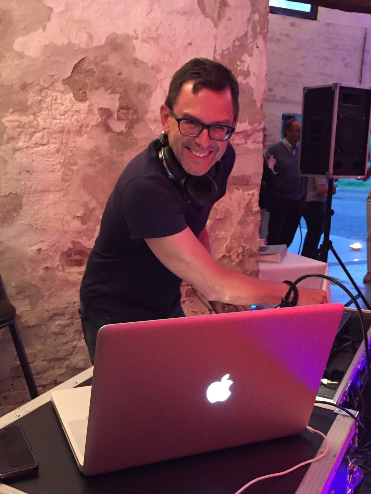 feest-DJ's Zoerle-Parwijs DJ Disconnection